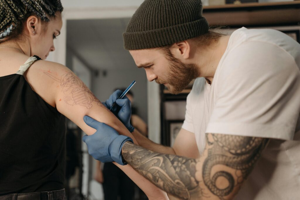 Mastering Tattoo Pain: The Ultimate Guide to Preparation & Session Planning