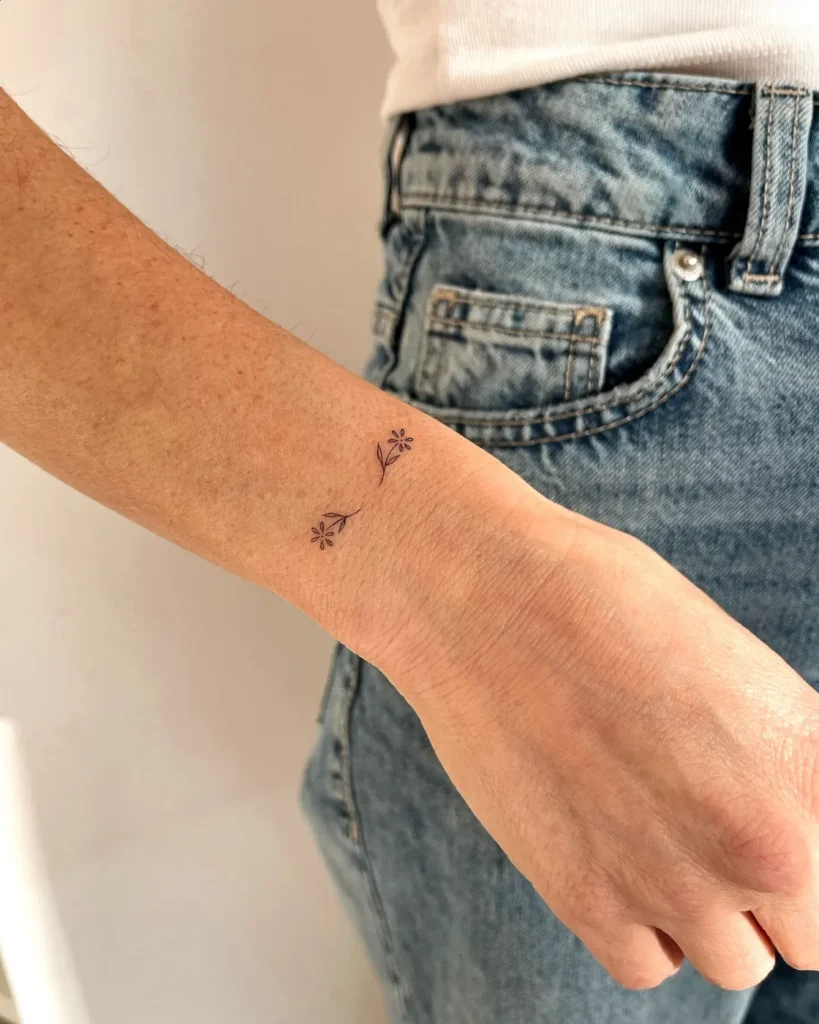 Minh họa cho bài viết: Giá xăm hình theo kích thước: Từ mini đến sleeve và back piece – Hướng dẫn chi tiết