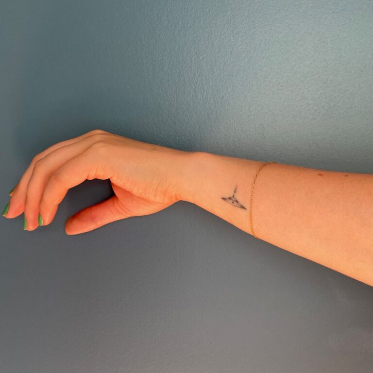 Fine Line Tattoo: Design Consultation Checklist for Long-Term Readability